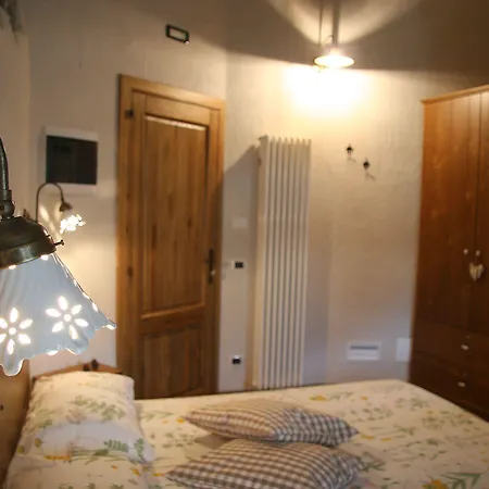 Del Castello 3* تيرانو