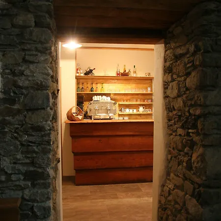 Konukevi Del Castello Tirano