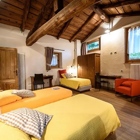 Affittacamere Del Castello Tirano