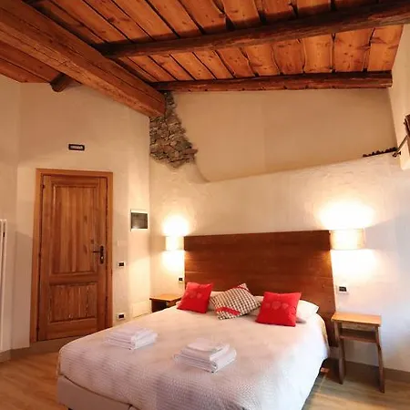 Del Castello Tirano