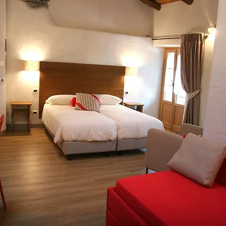Del Castello Tirano