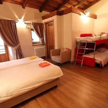 Affittacamere Del Castello 2*